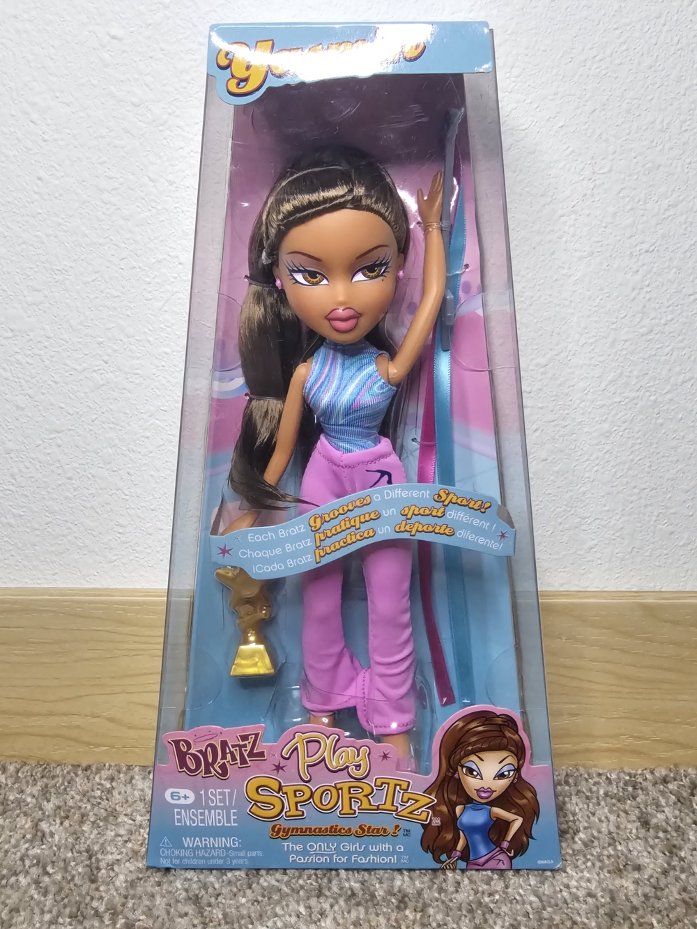Bratz Play Sportz Gymnast Doll in Pink & Blue Outfit